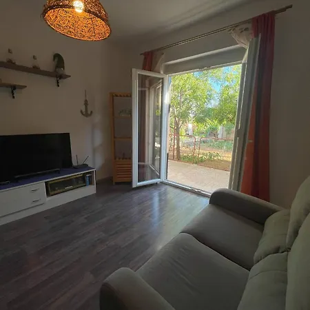 Tonci Appartement *